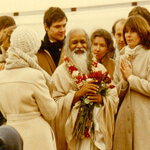 Maharishi_Mahesh_Yogi_150x150